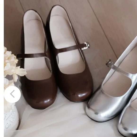 The Cottagecore Brown Leather Retro Round Toe Mary Jane Heels 39 7.5/8 - Picture 2 of 4